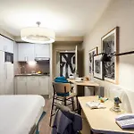 Adagio Nation Hotel apartamentowy 4*