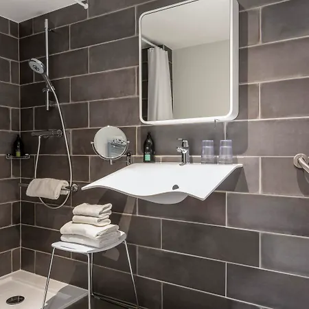 Adagio Nation Hotel apartamentowy 4*