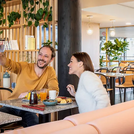 أبارتهوتل أداجيو باري نيشن 4* باريس