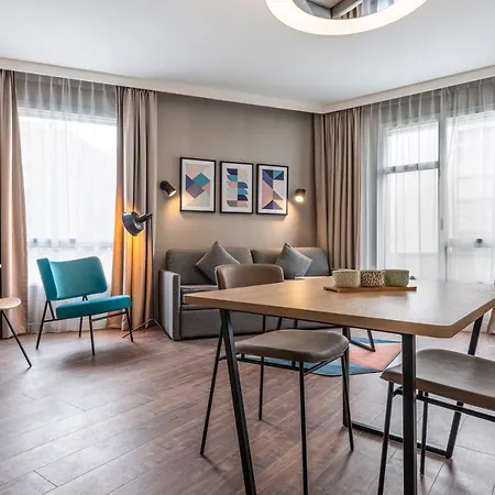 Adagio Nation Aparthotel 4*