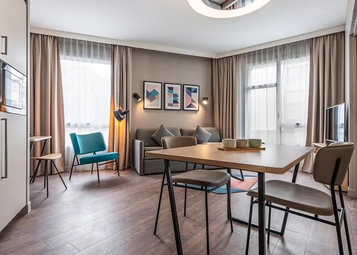 Adagio Nation アパートホテル 4*